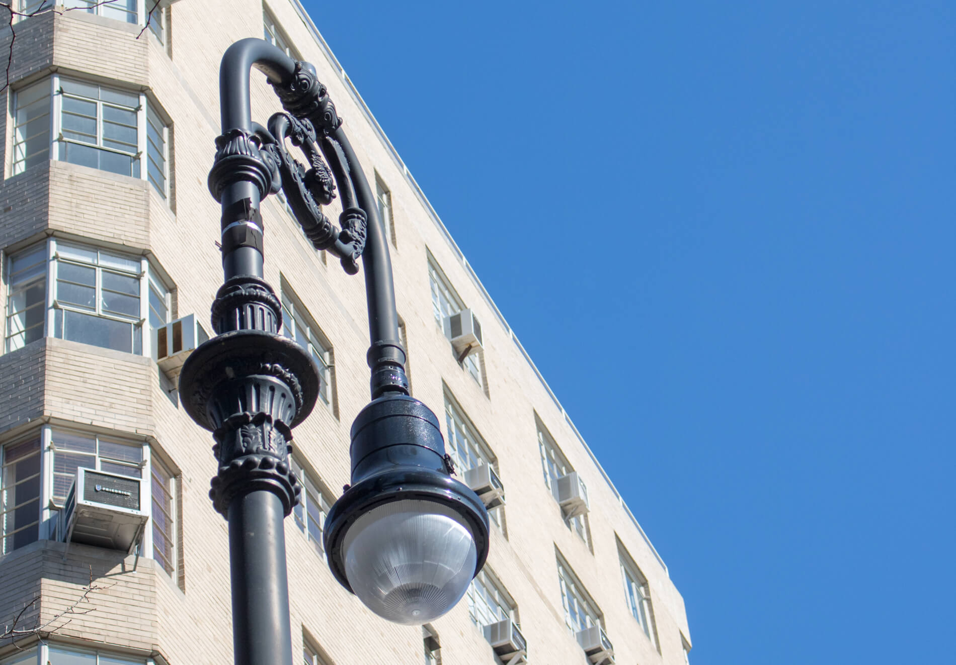 brooklyn heights streetlight