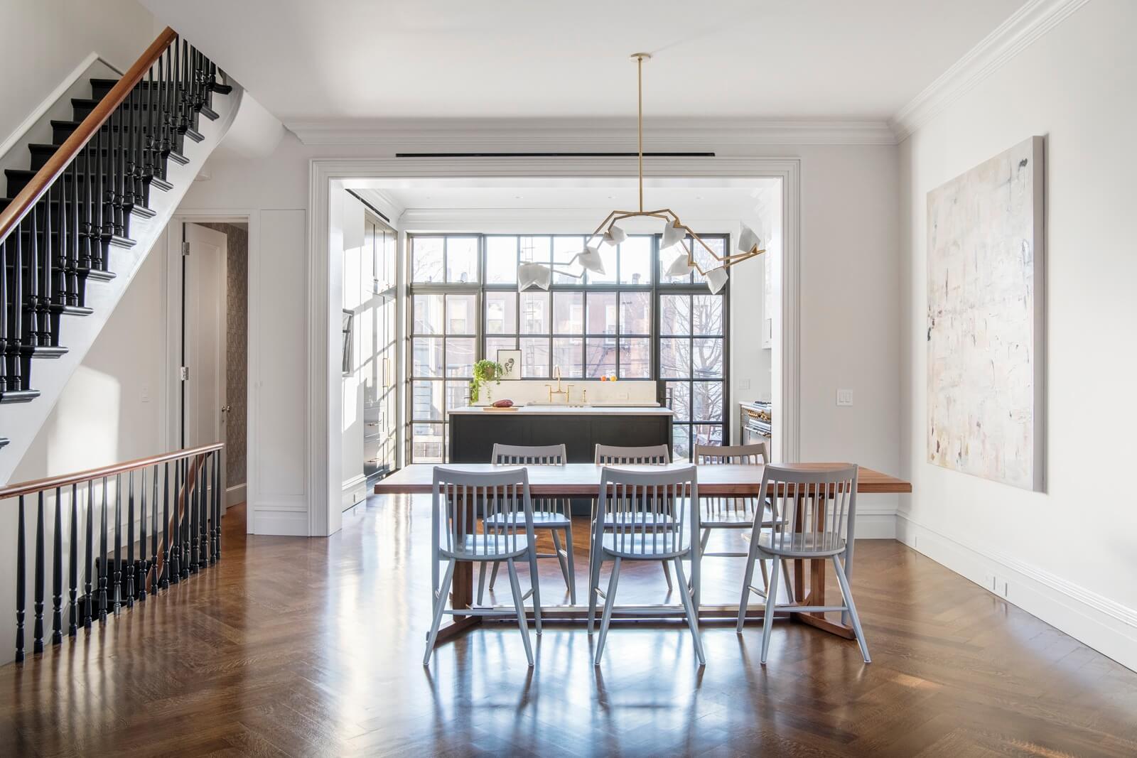 Elizabeth Roberts Brings Light To A Carroll Gardens