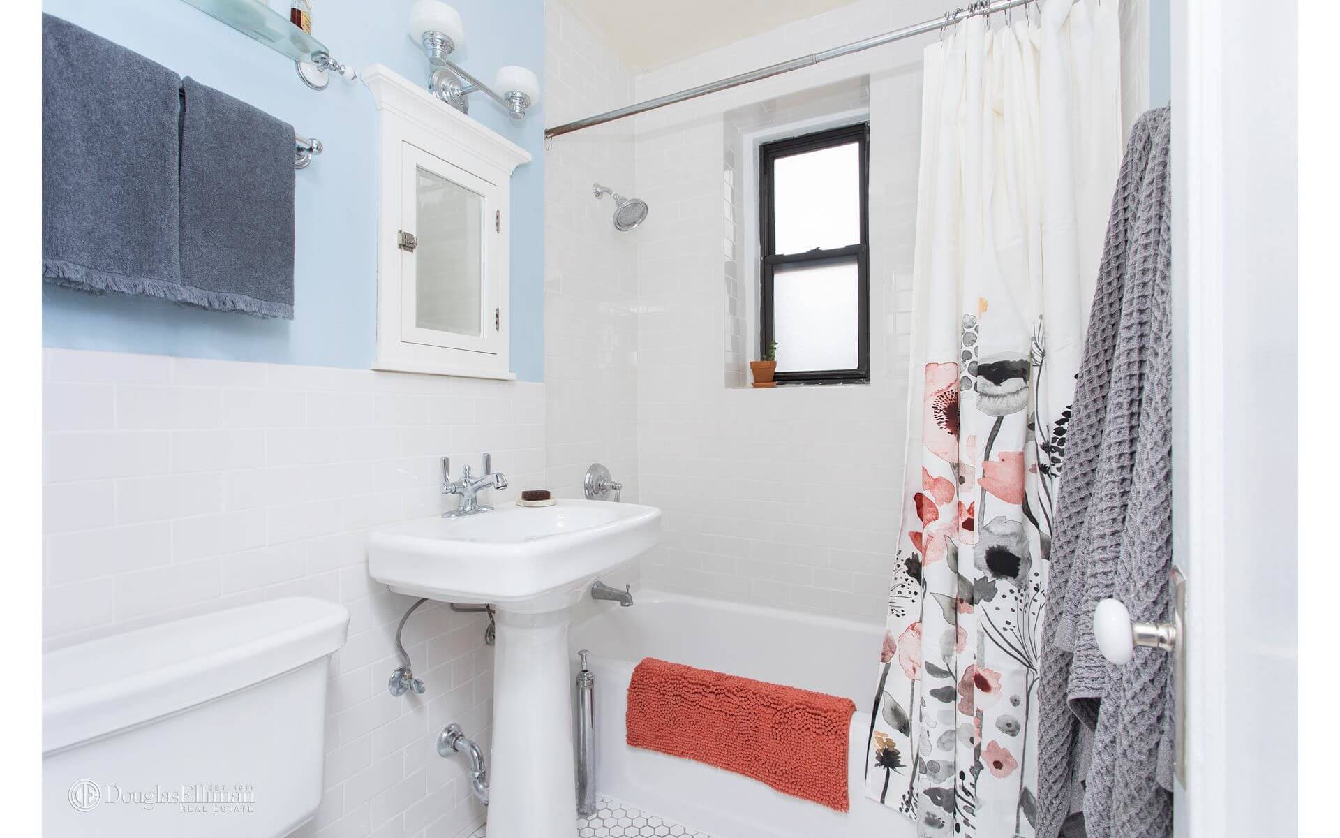 385 east 18th street