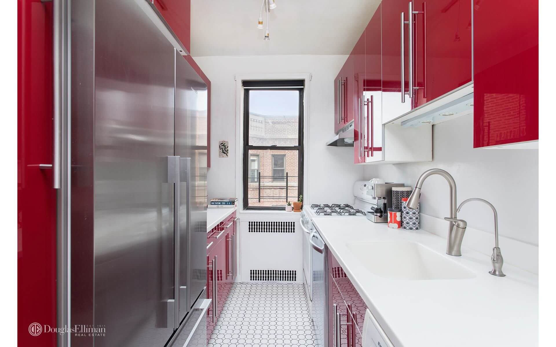 385 east 18th street