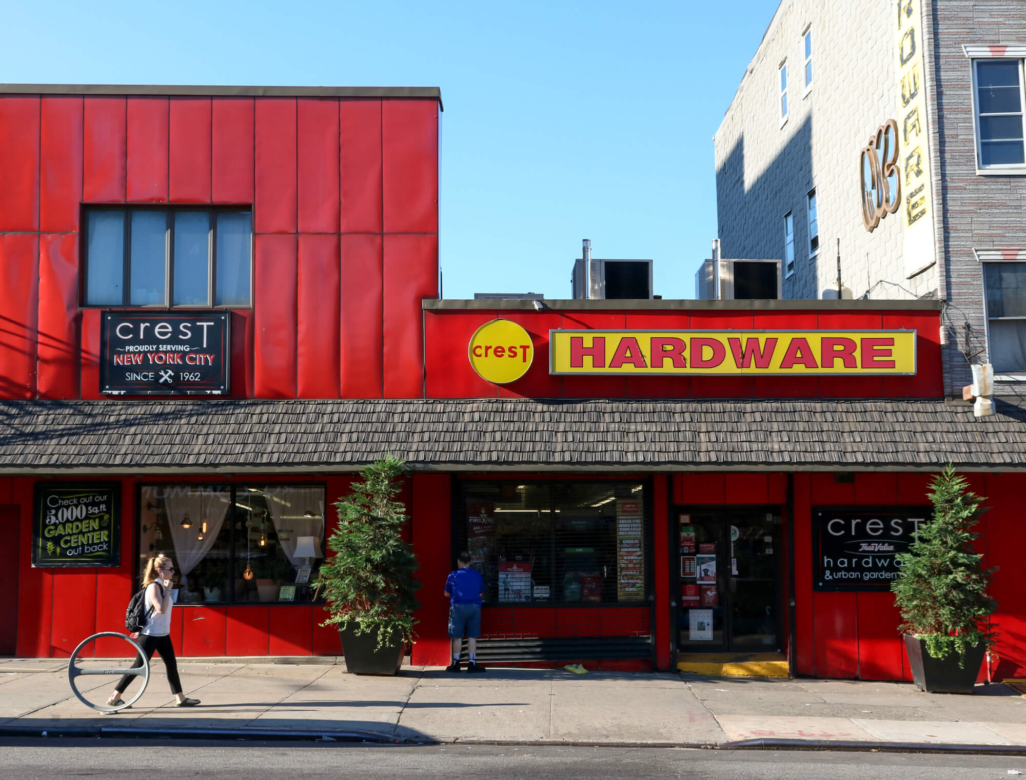 crest hardware