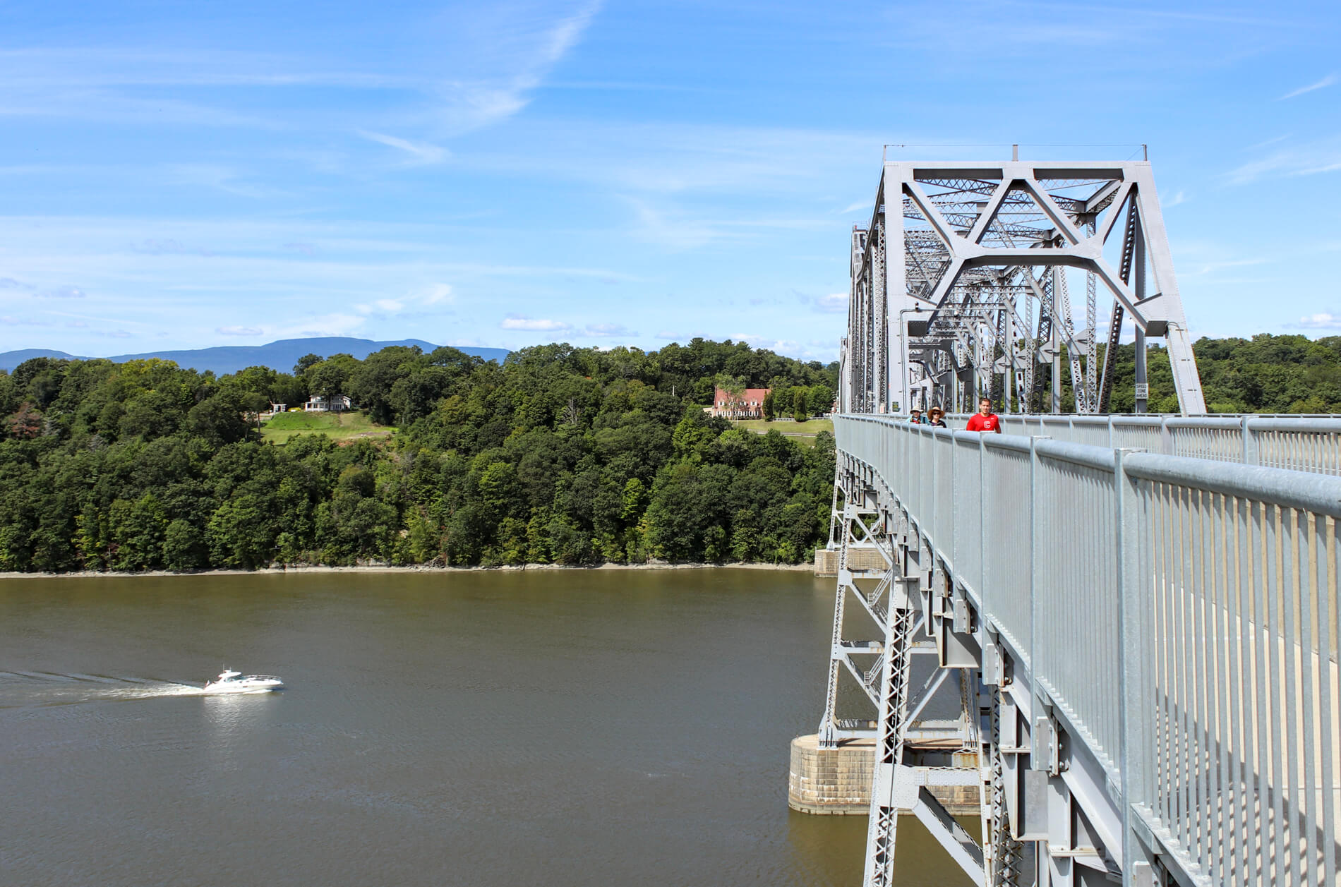 hudson river skywalk susan de vries