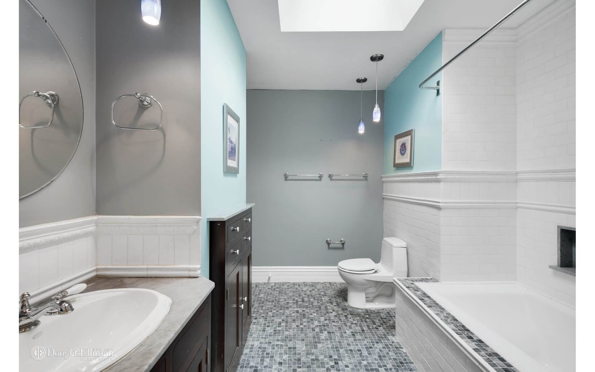 427a 8th street