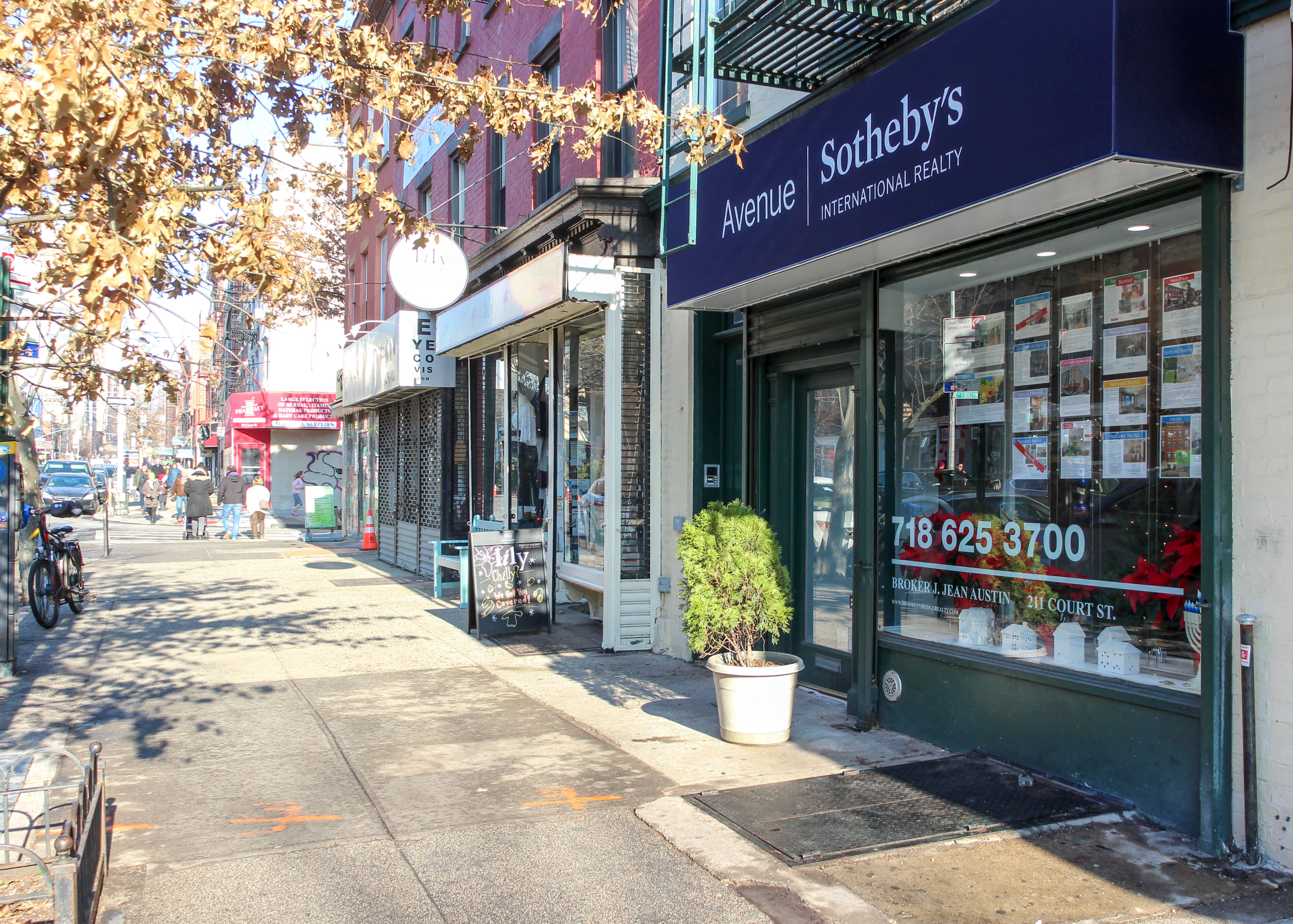 211 court street exterior