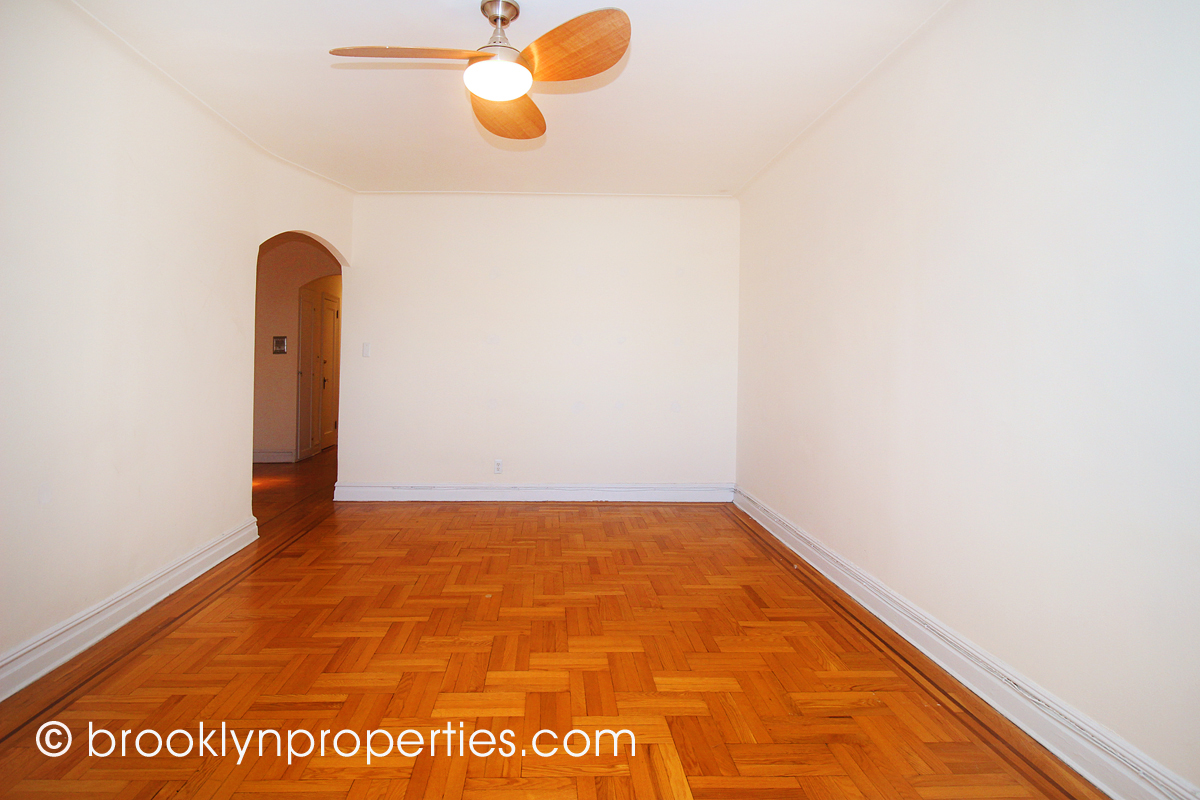 140 8th Avenue, #5R Photo 3 - BROWNSTONER-LISTING-6056082c153ebbfb9936282b751cfdd9
