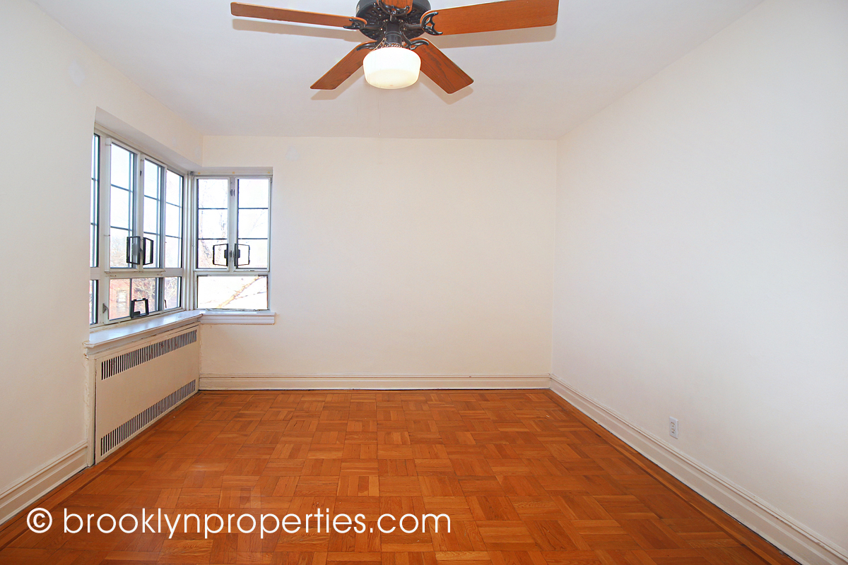 140 8th Avenue, #5R Photo 5 - BROWNSTONER-LISTING-6056082c153ebbfb9936282b751cfdd9