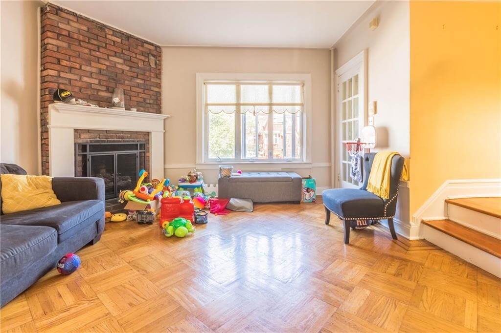 3622 avenue r marine park