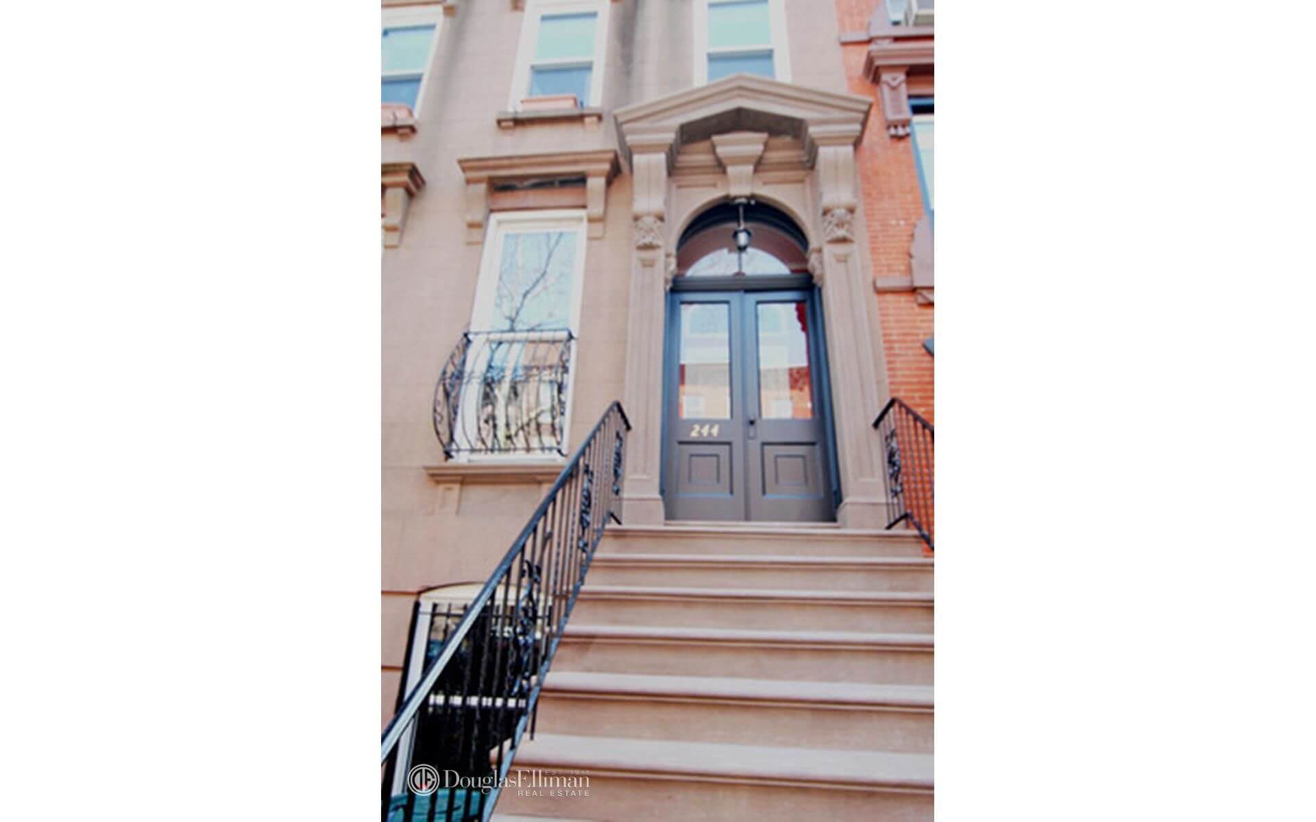 exterior carroll gardens apartment