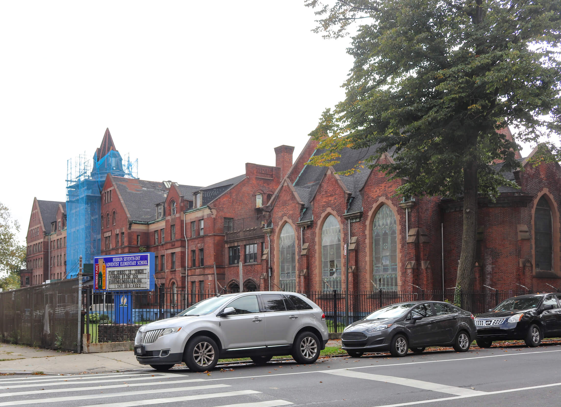 hebron school crown heights