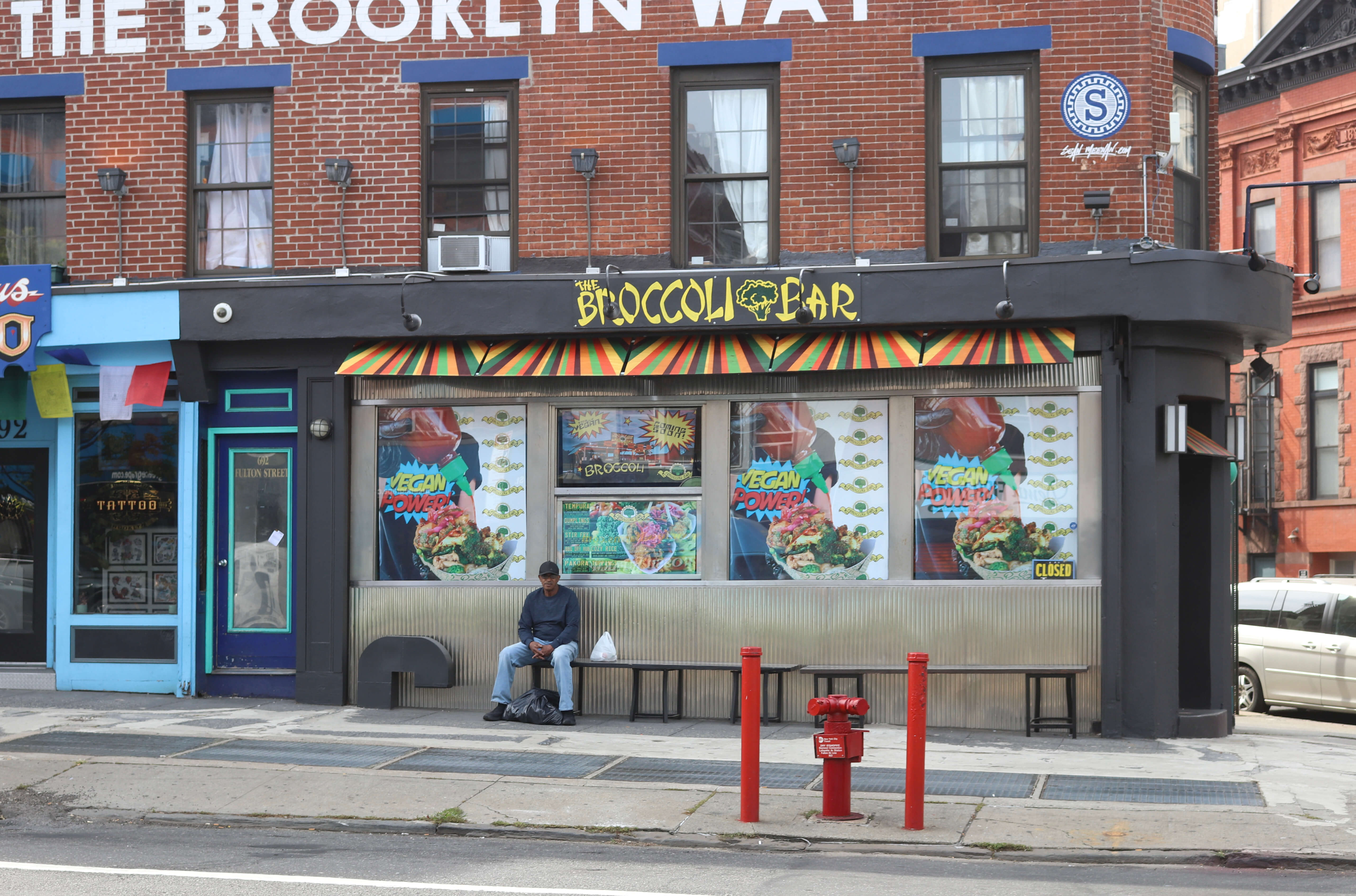 broccoli bar exterior