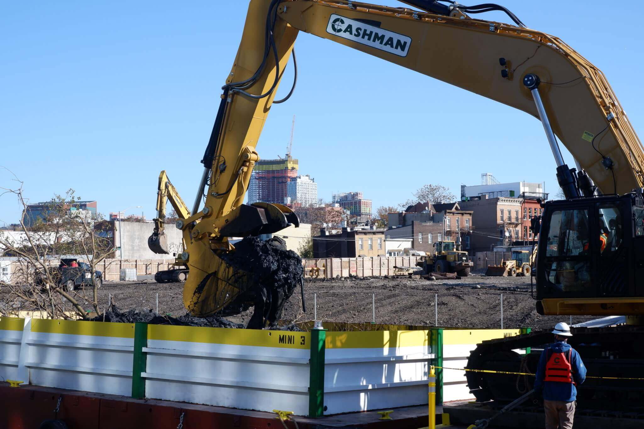 gowanus canal dredgin