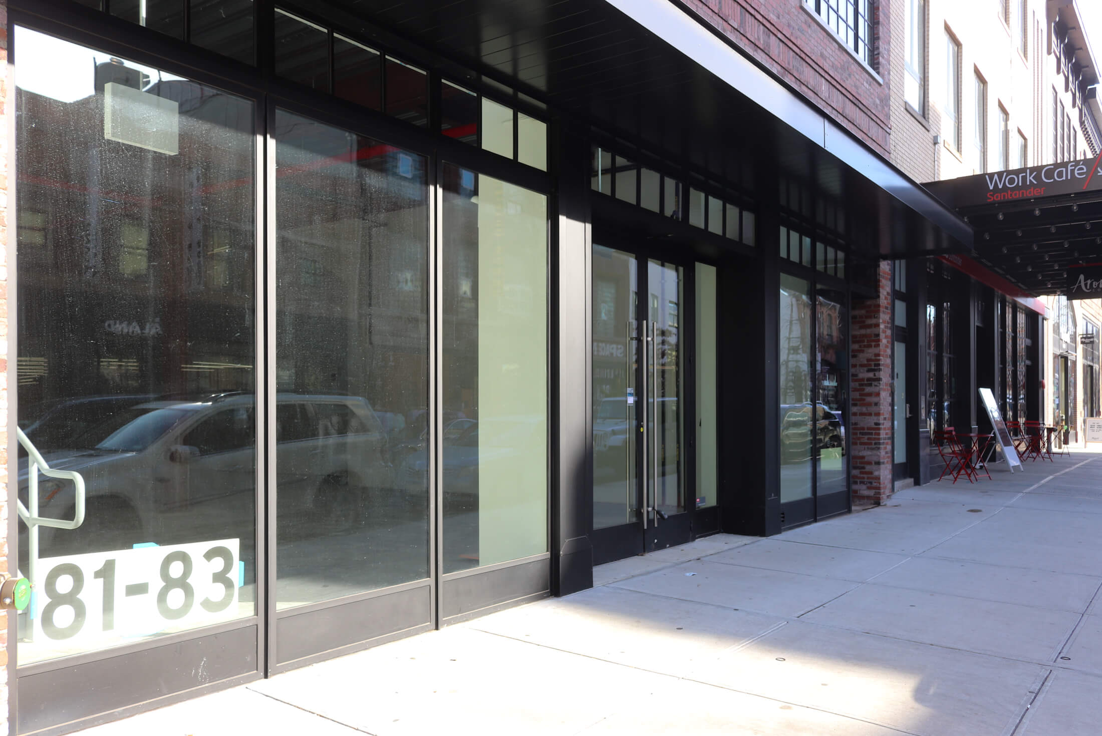 empty storefront williamsburg north 6th street