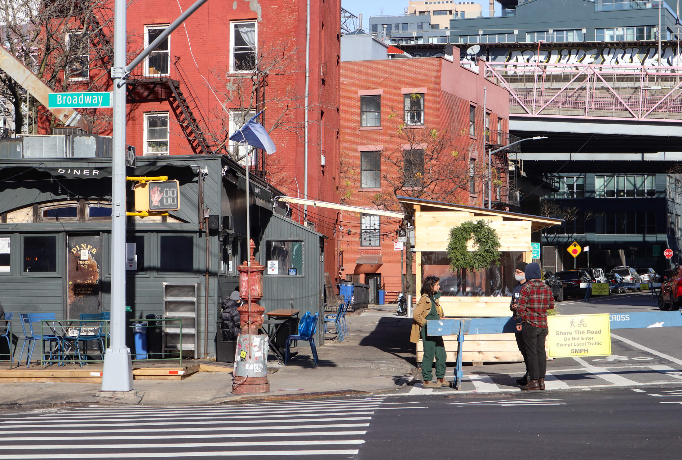 williamsburg brooklyn outdoor dining