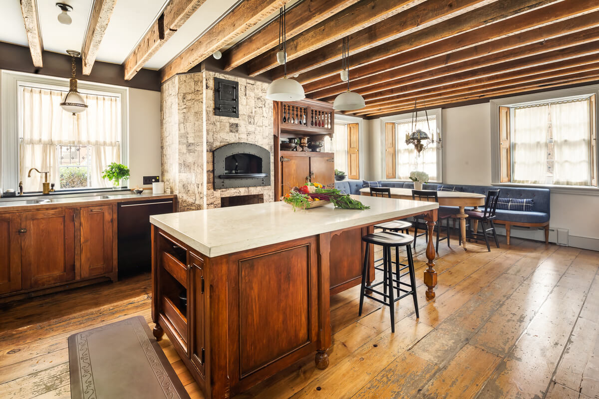 interior of 19 cranberry street in brooklyn heights