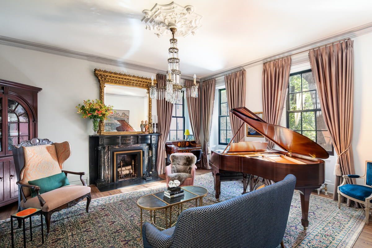 interior of 19 cranberry street in brooklyn heights