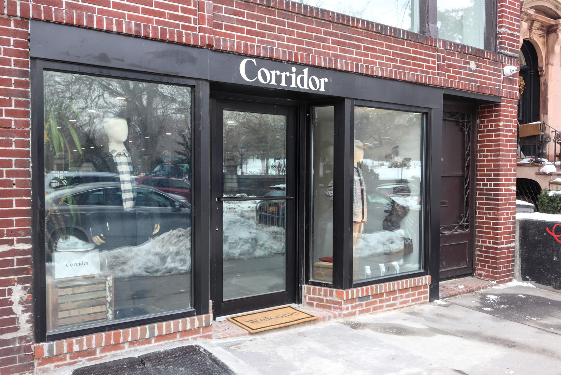 storefront at 165 dekalb avenue