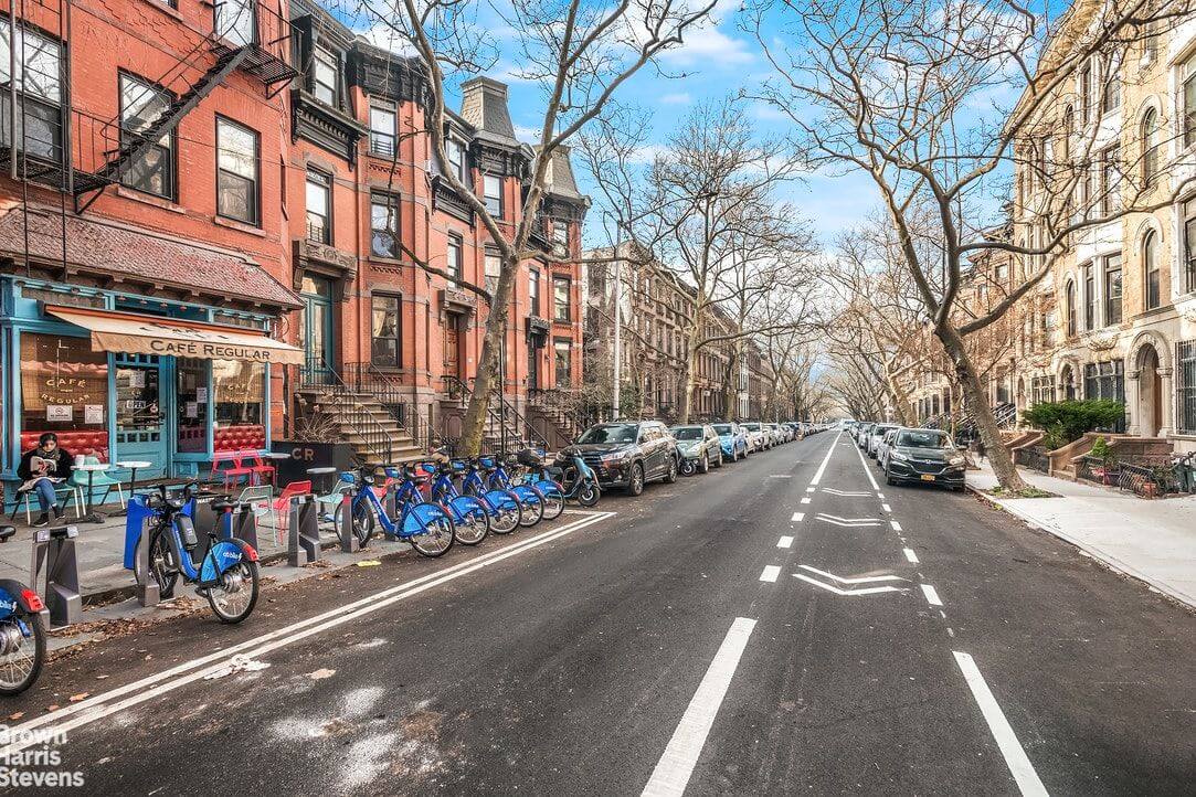 rental at 138 berkeley place in park slope