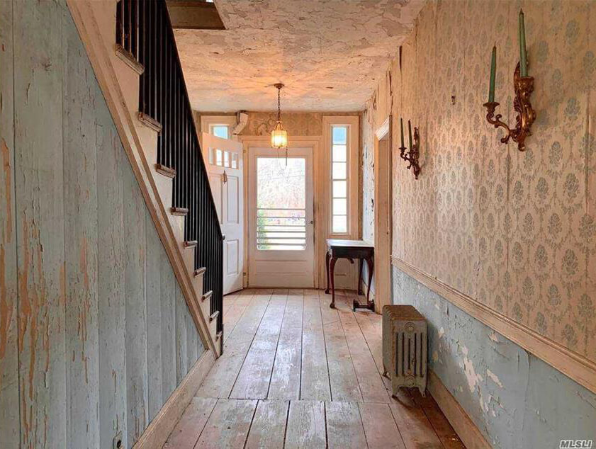 interior of woodhull house in millers place long island