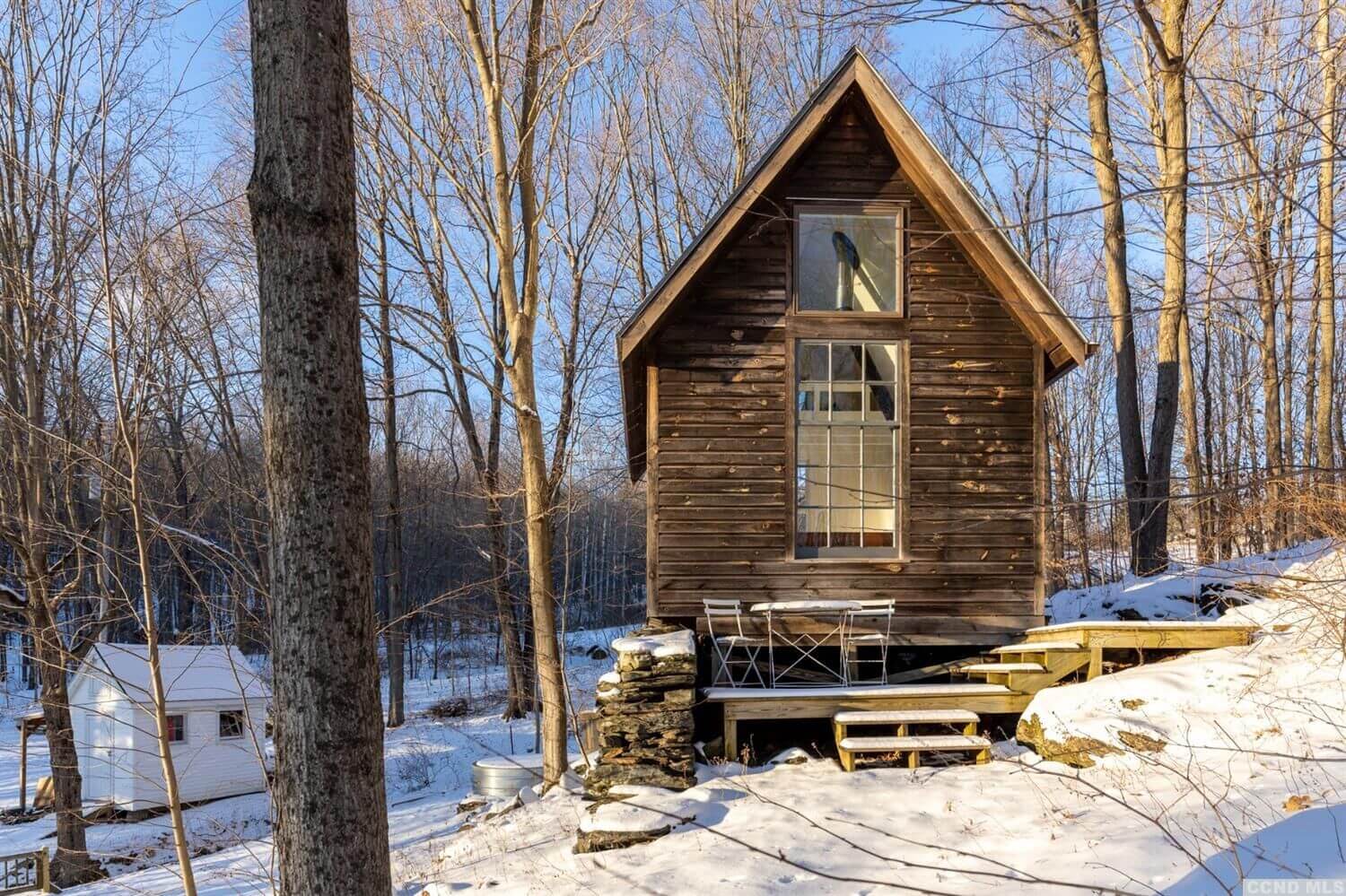 exterior of 42 tory hill in hillsdale ny