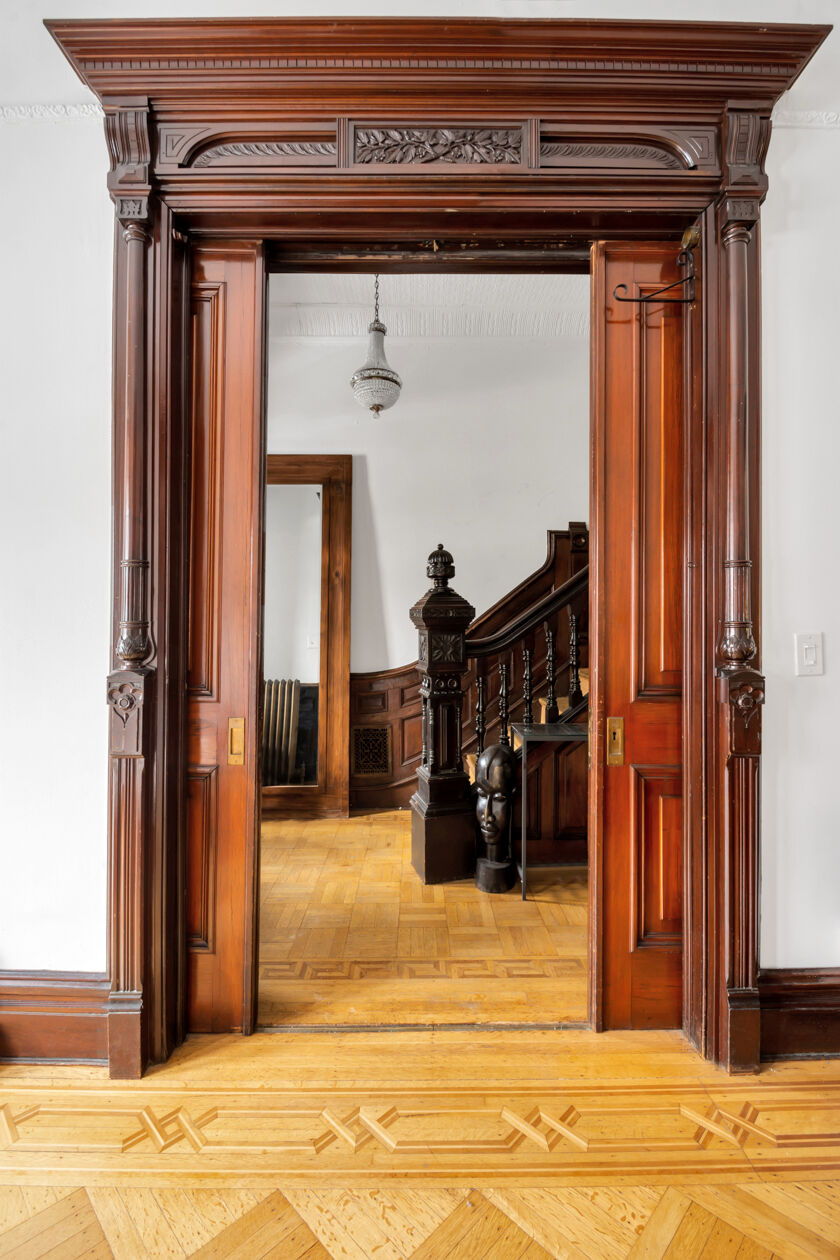 interior of 407 stuyvesant avenue