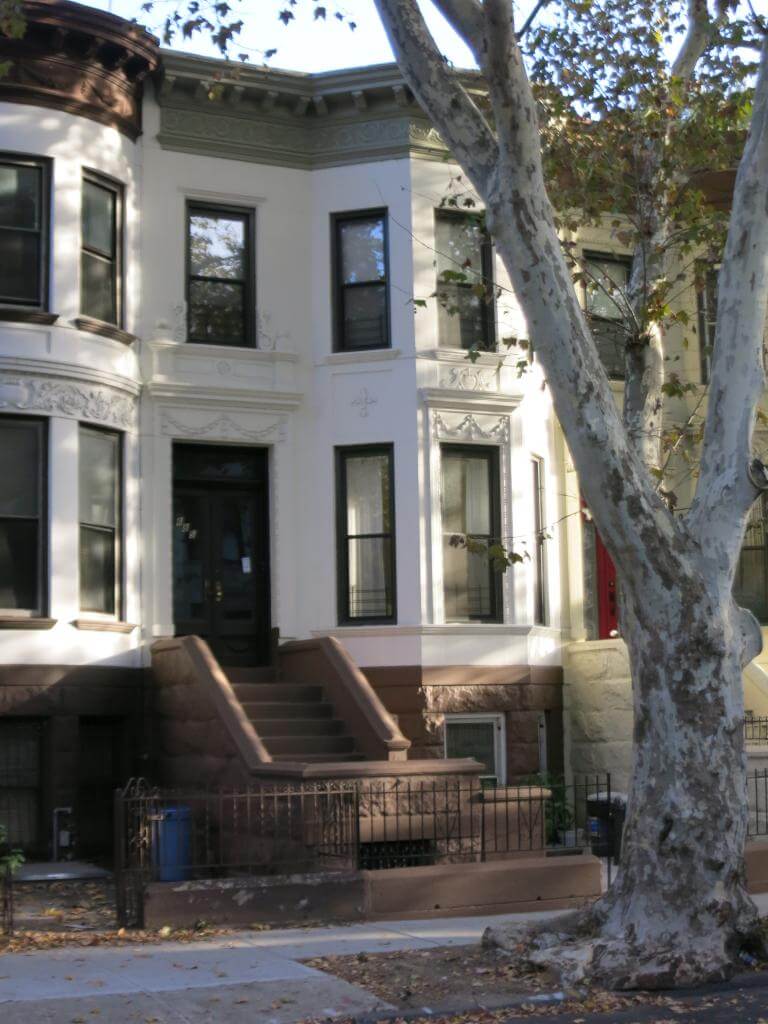 exterior of 685 park place