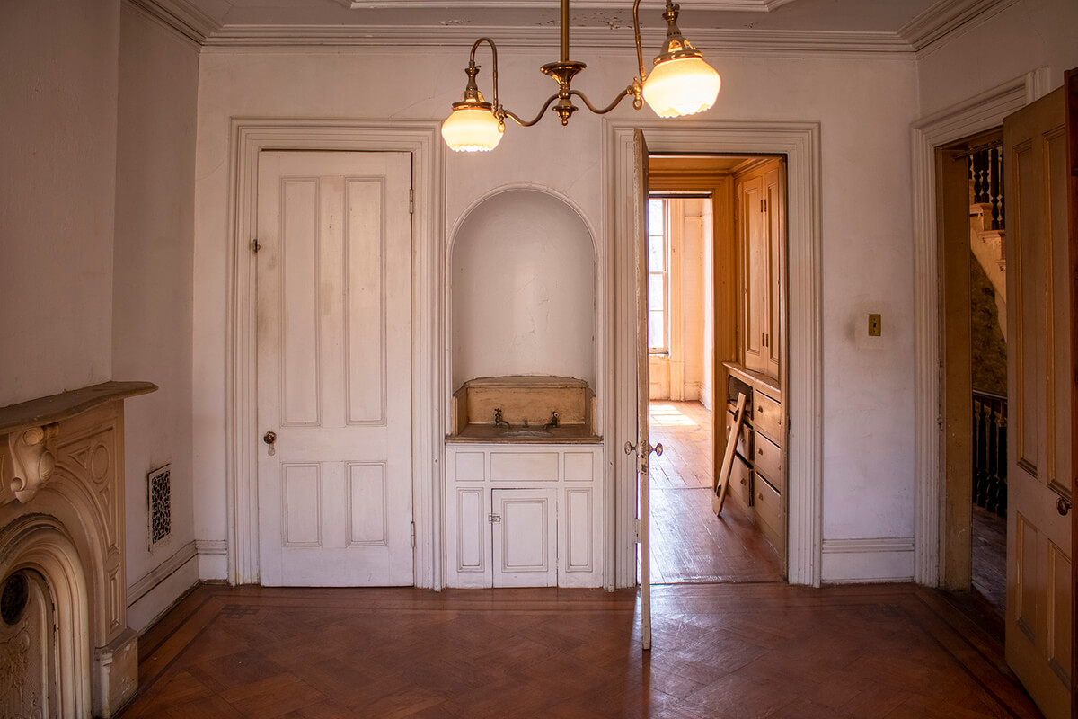 interior of 196 greene avenue clinton hill brooklyn