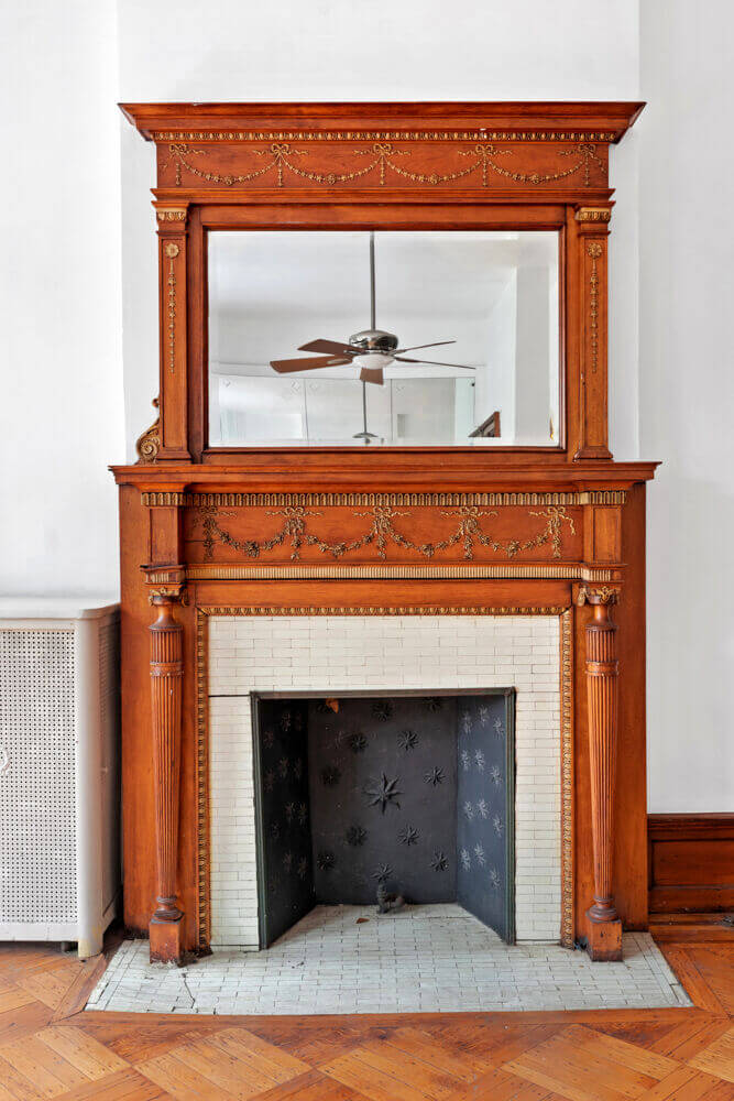 interior of 1092 prospect place brooklyn