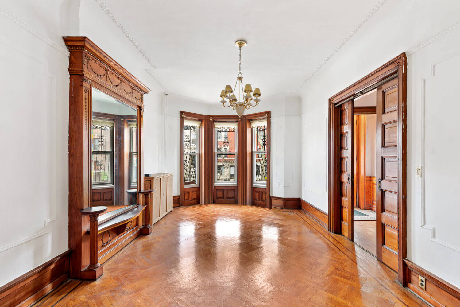 interior of 1092 prospect place brooklyn