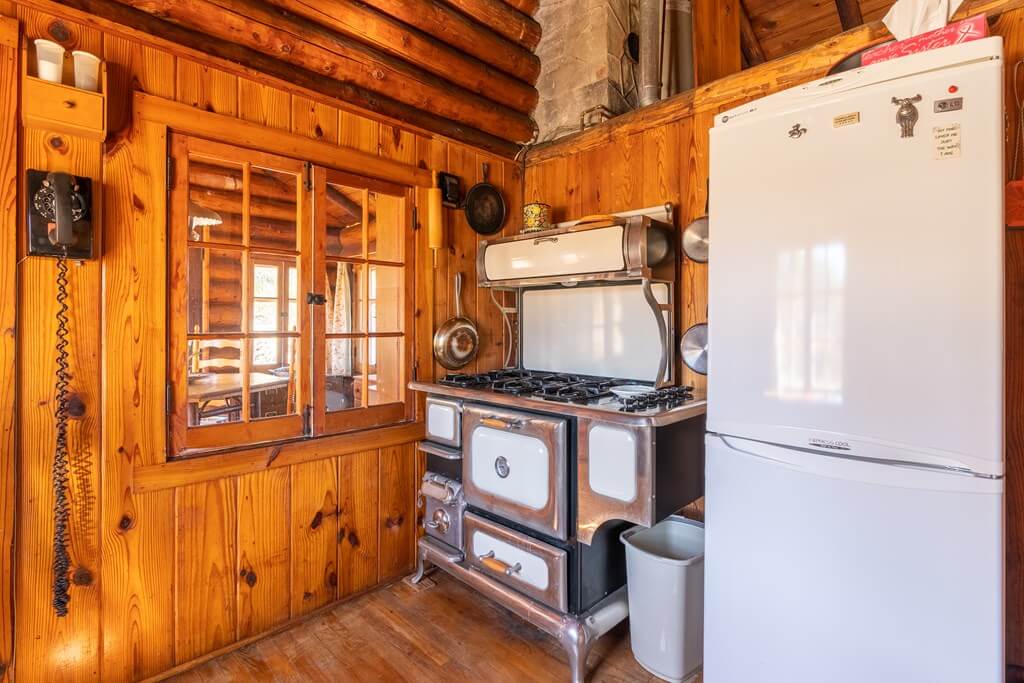 interior of cabin on knottingham road in ray brook ny