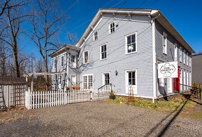 exterior of dewitt hotel durham ny