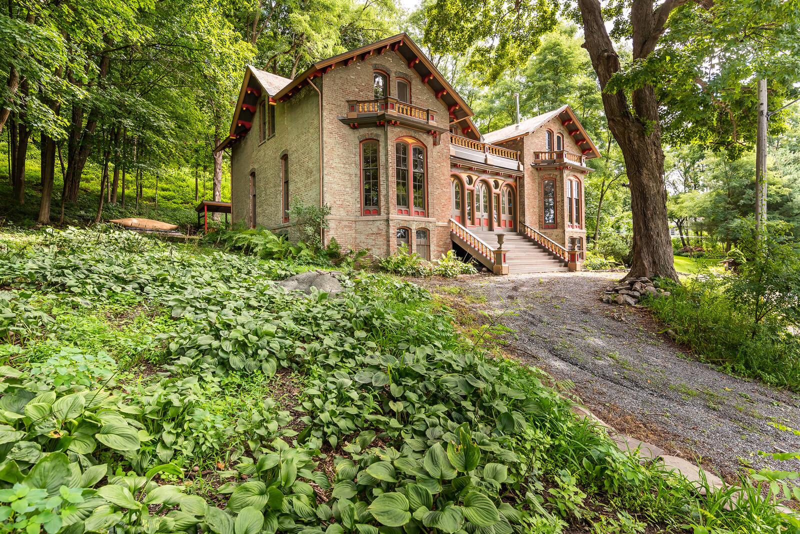 exterior of 66 riverview street in stuyvesant ny