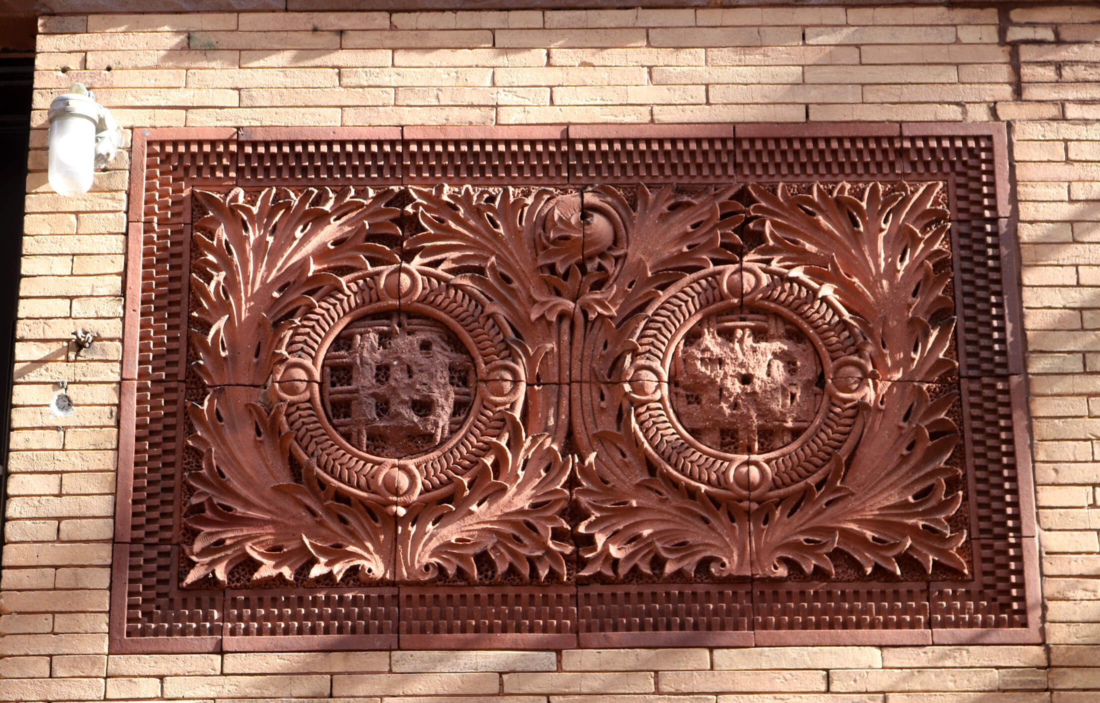 terra cotta detail in fort greene brooklyn