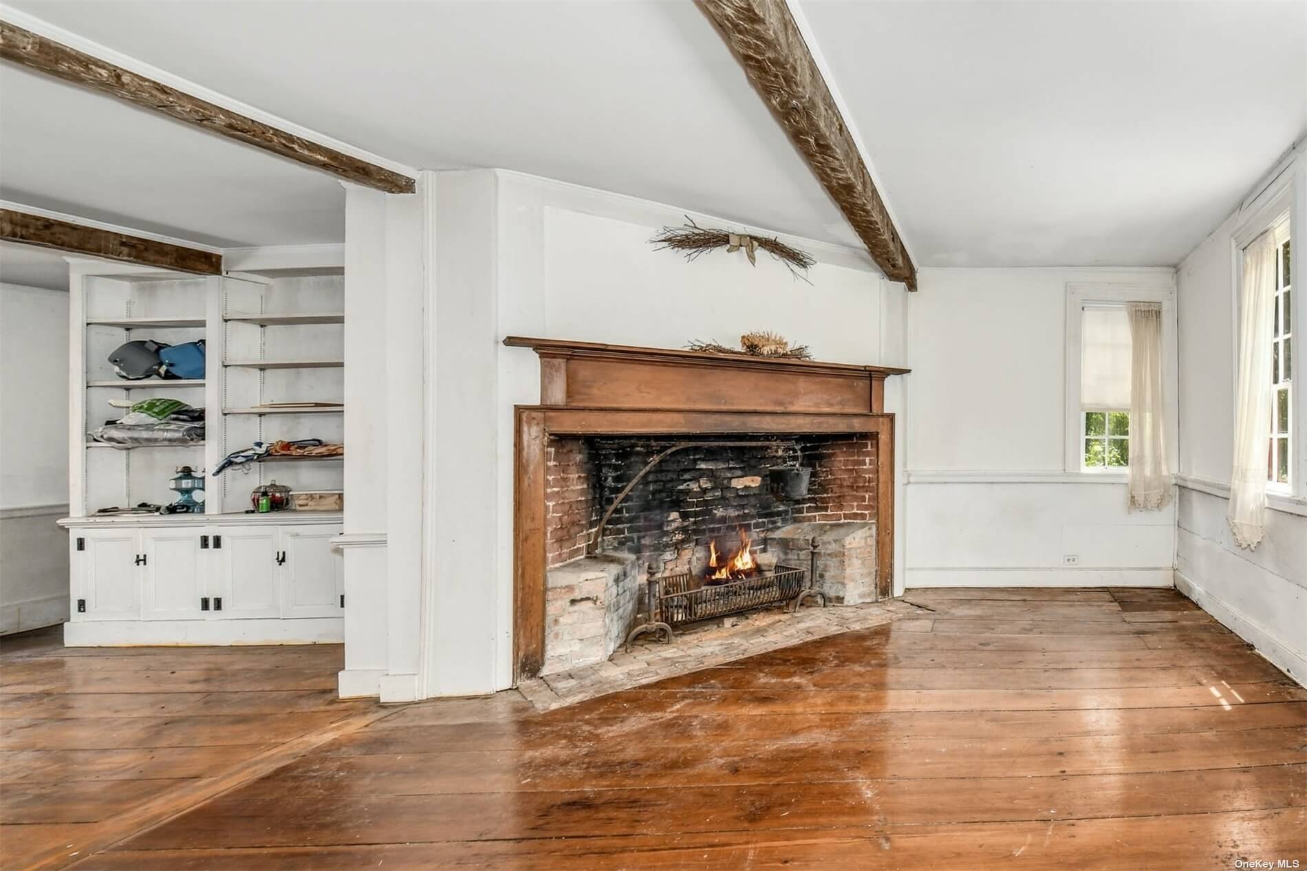 interior of the chichester inn 107 chichester road in huntington long island