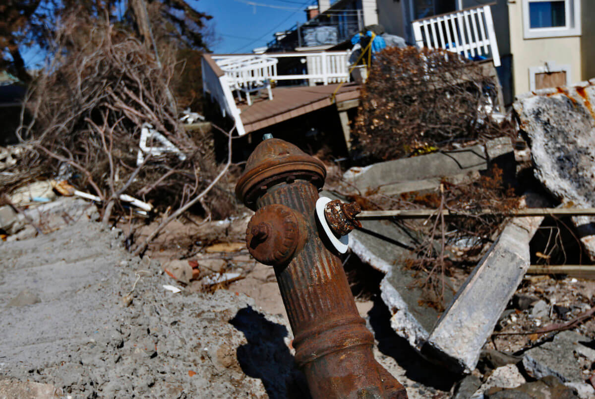 hurricane sandy damage in manhattan beach