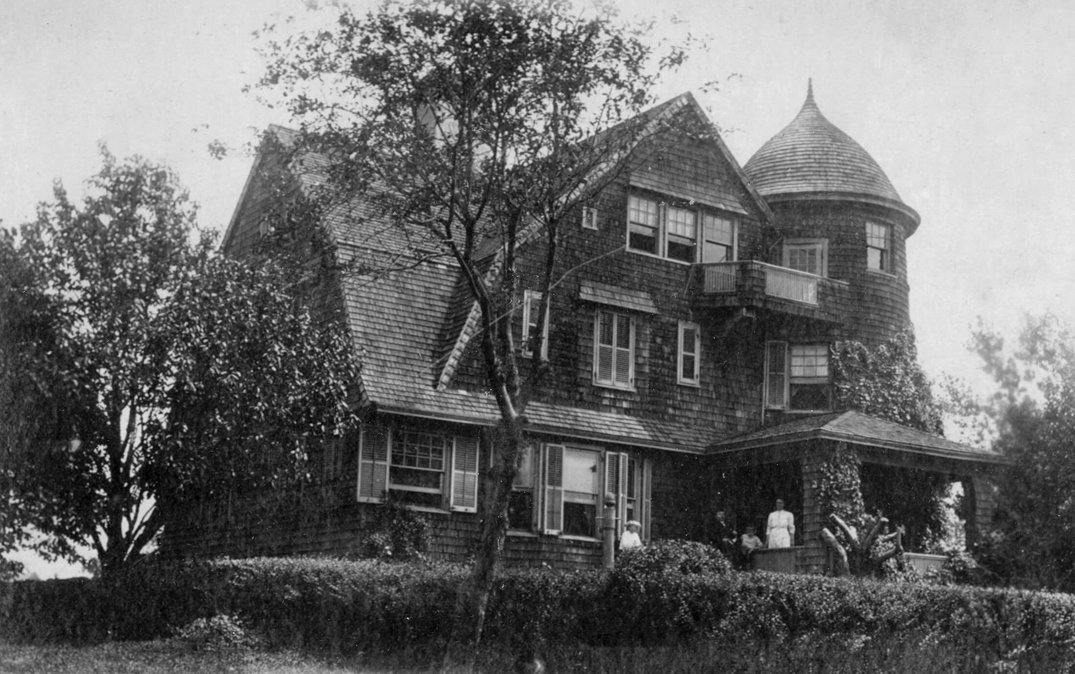the Albert E. Parfitt family home in Dyker Heights, circa 1908 