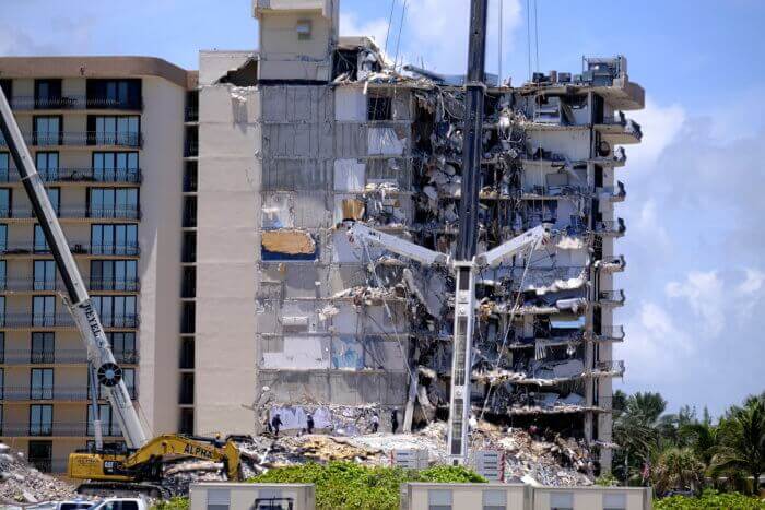 collapse of residential building in surfside florida