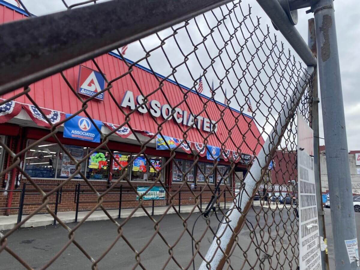 The Nostrand Avenue Associated Market