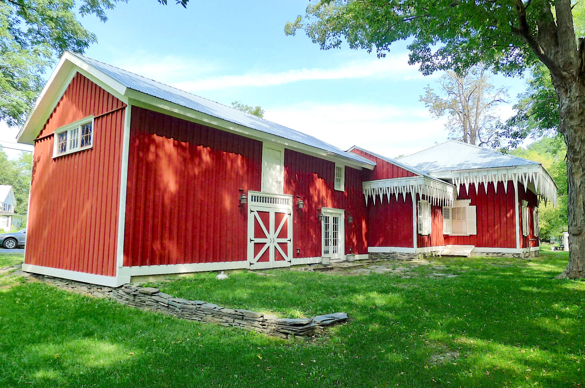 exterior of the icicle house