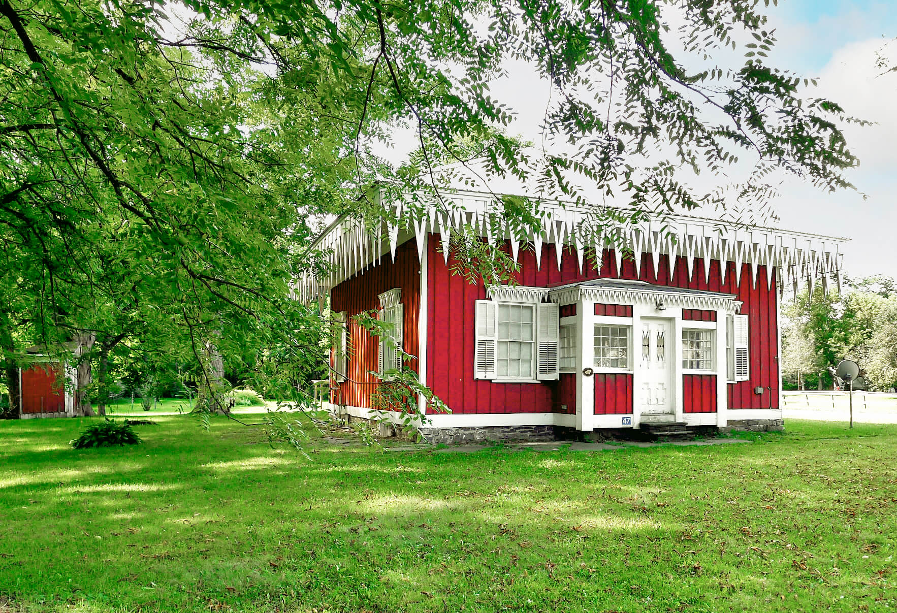 exterior of the icicle house