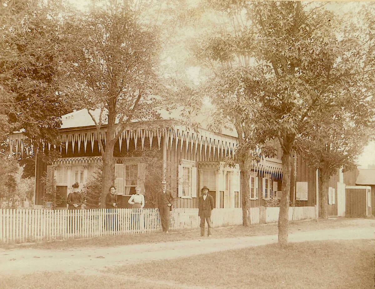 exterior of the icicle house