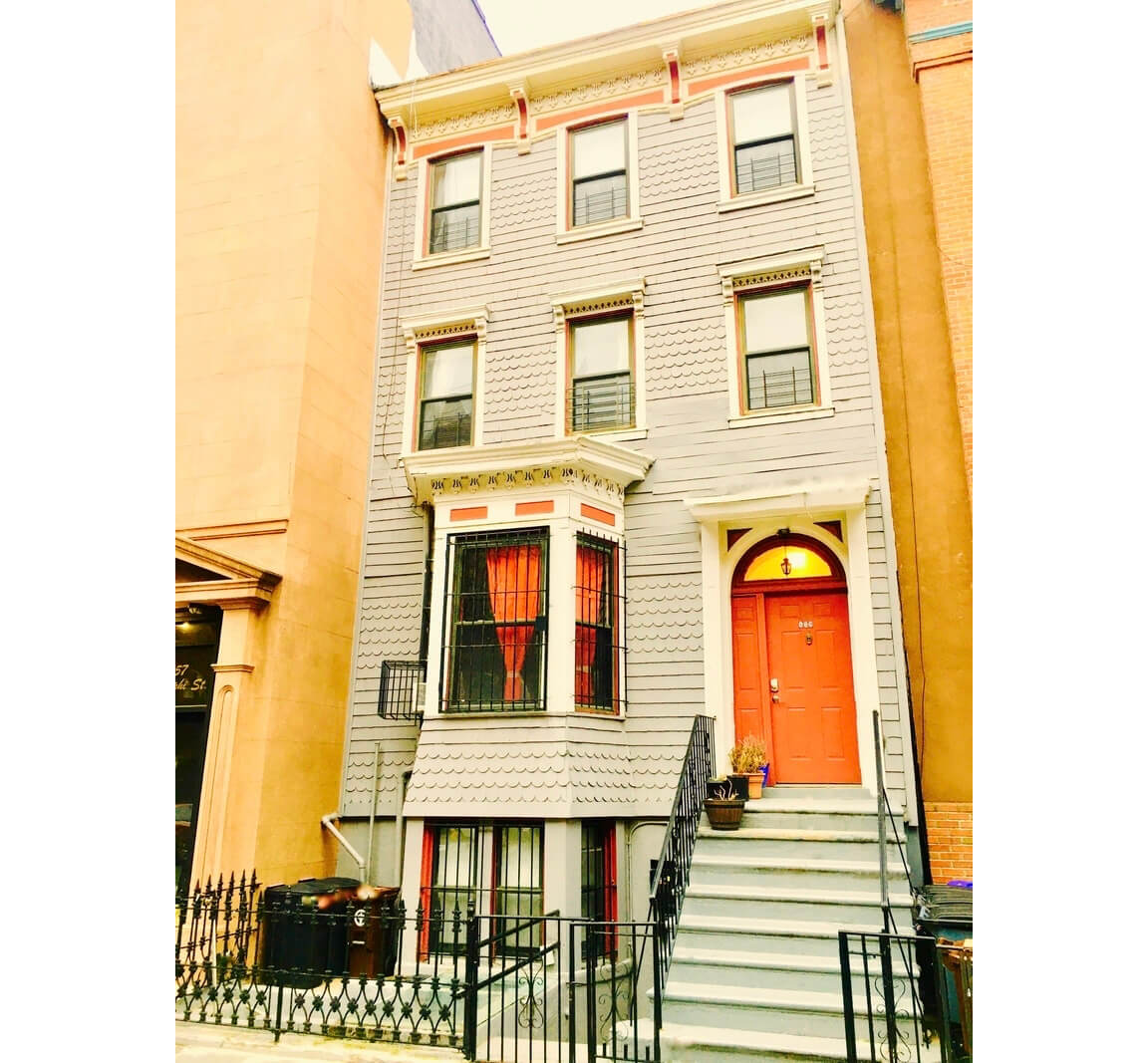 exterior of 159 adelphi street brooklyn