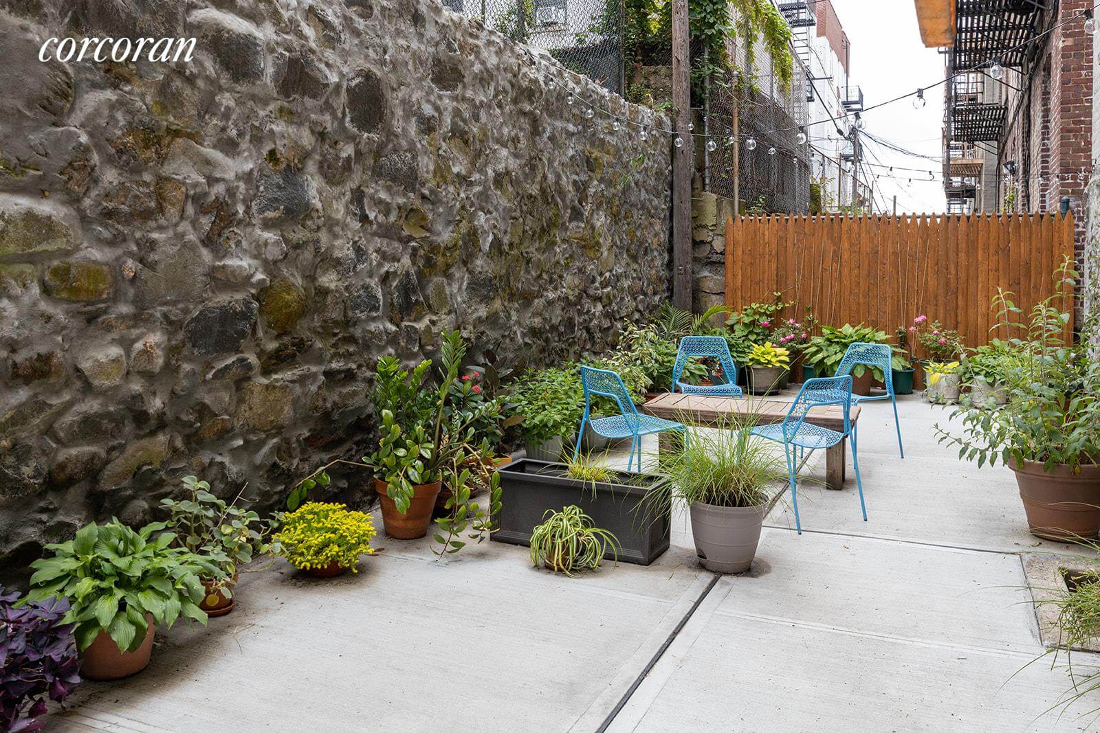 garden of apartment at 546 40th street