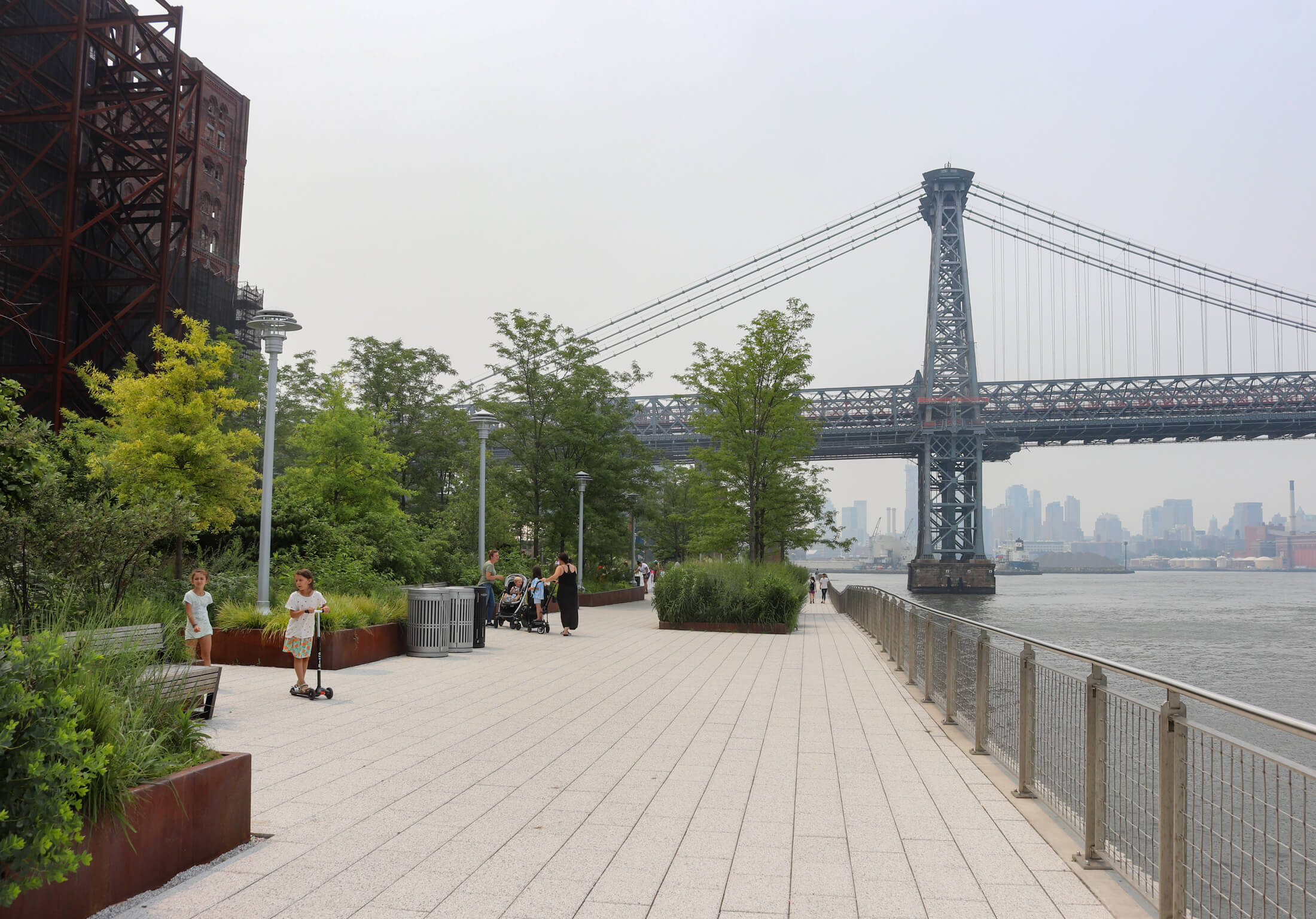 domino park in williamsburg brooklyn