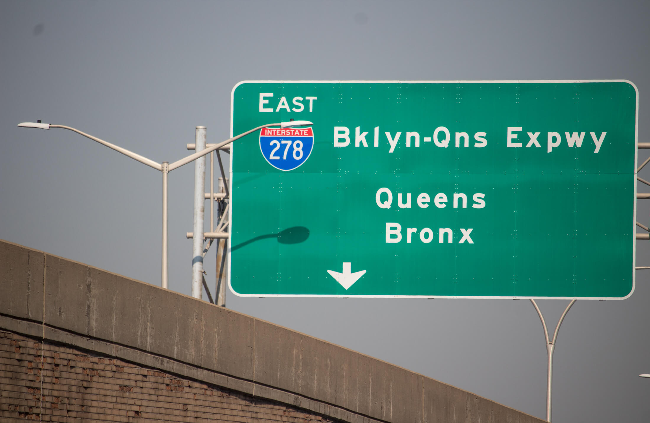 bqe sign