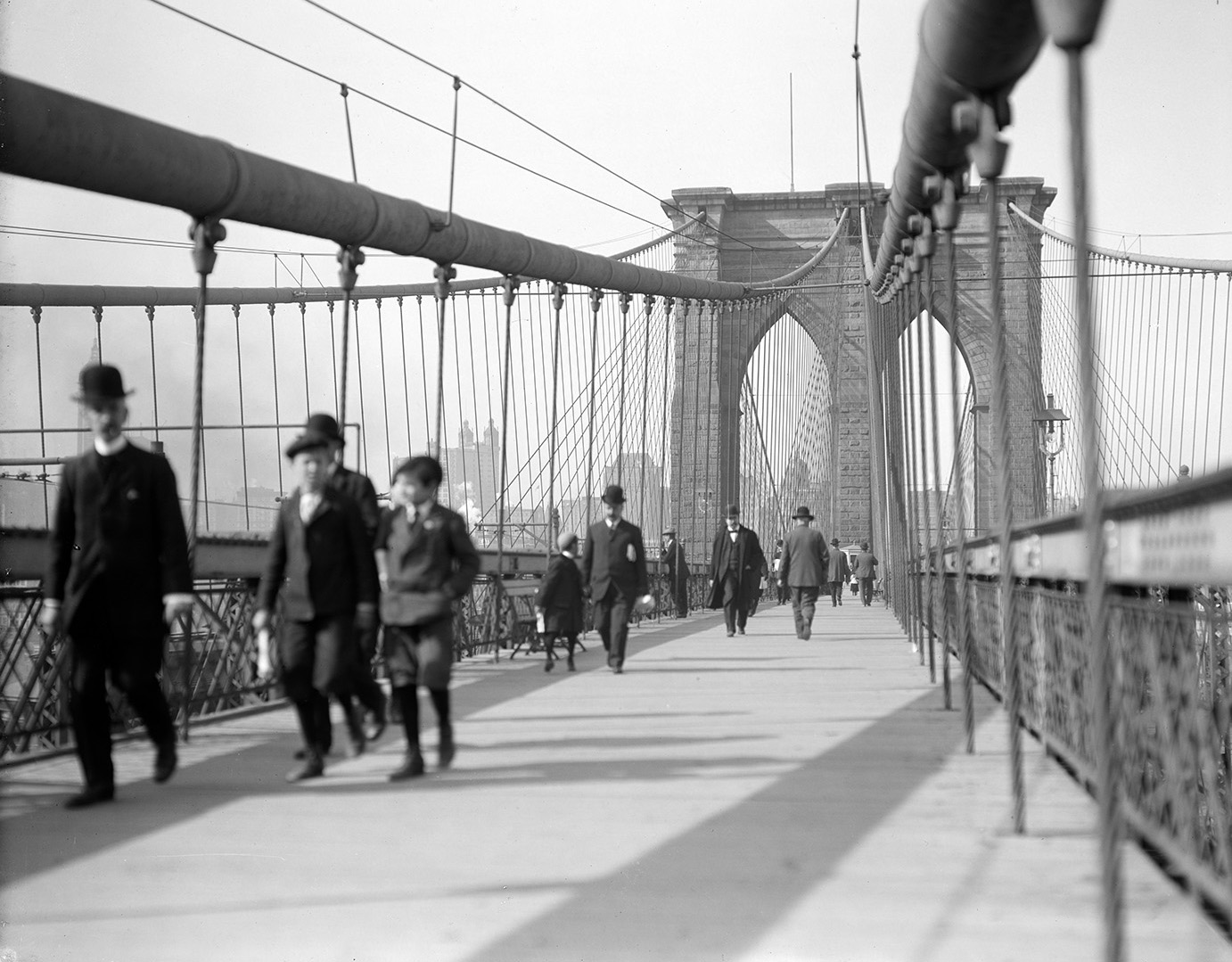 The Brooklyn Bridge in the early 20th century. Photo via the Library of Congress