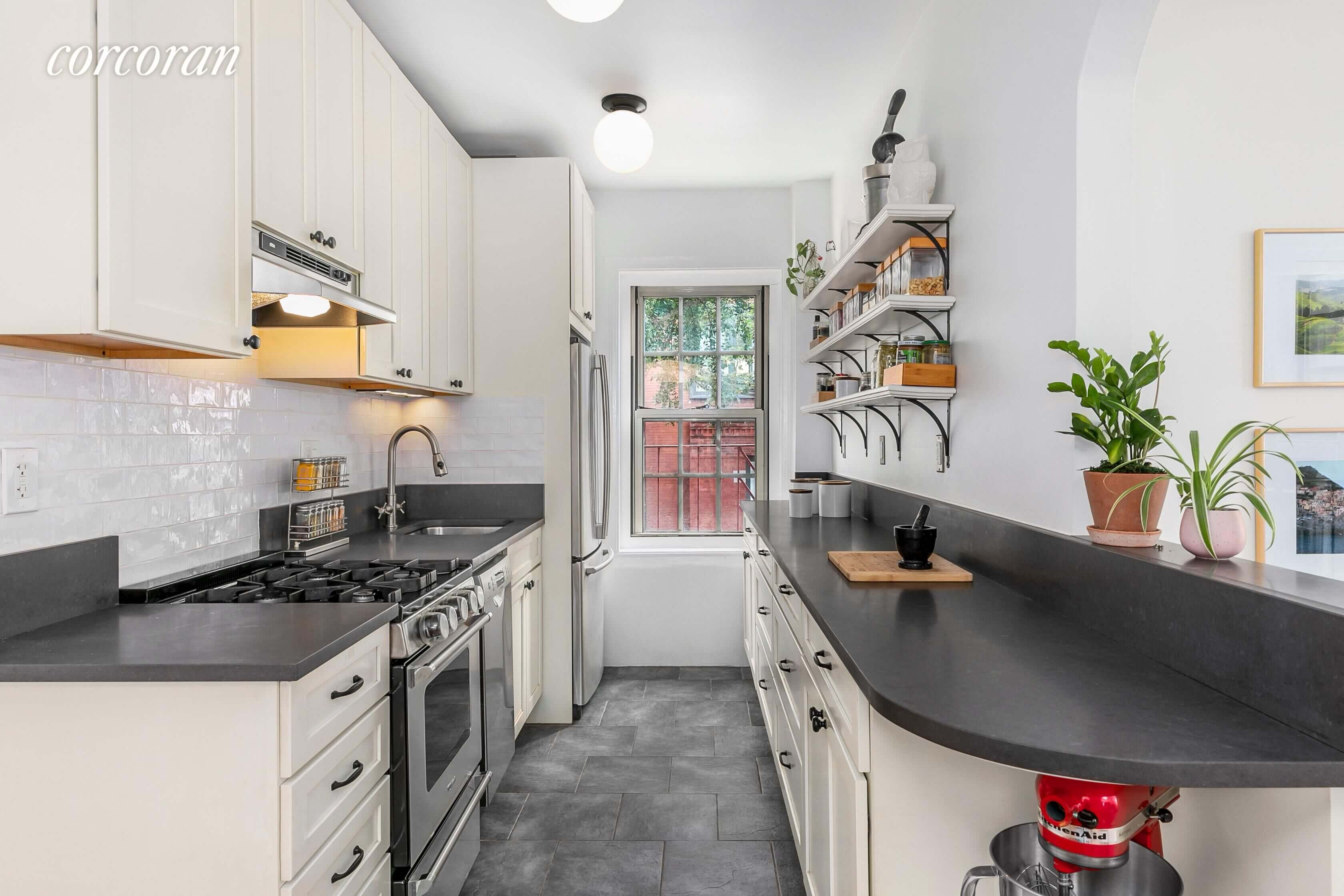 interior of apartment 2c at 72 orange street in brooklyn heights