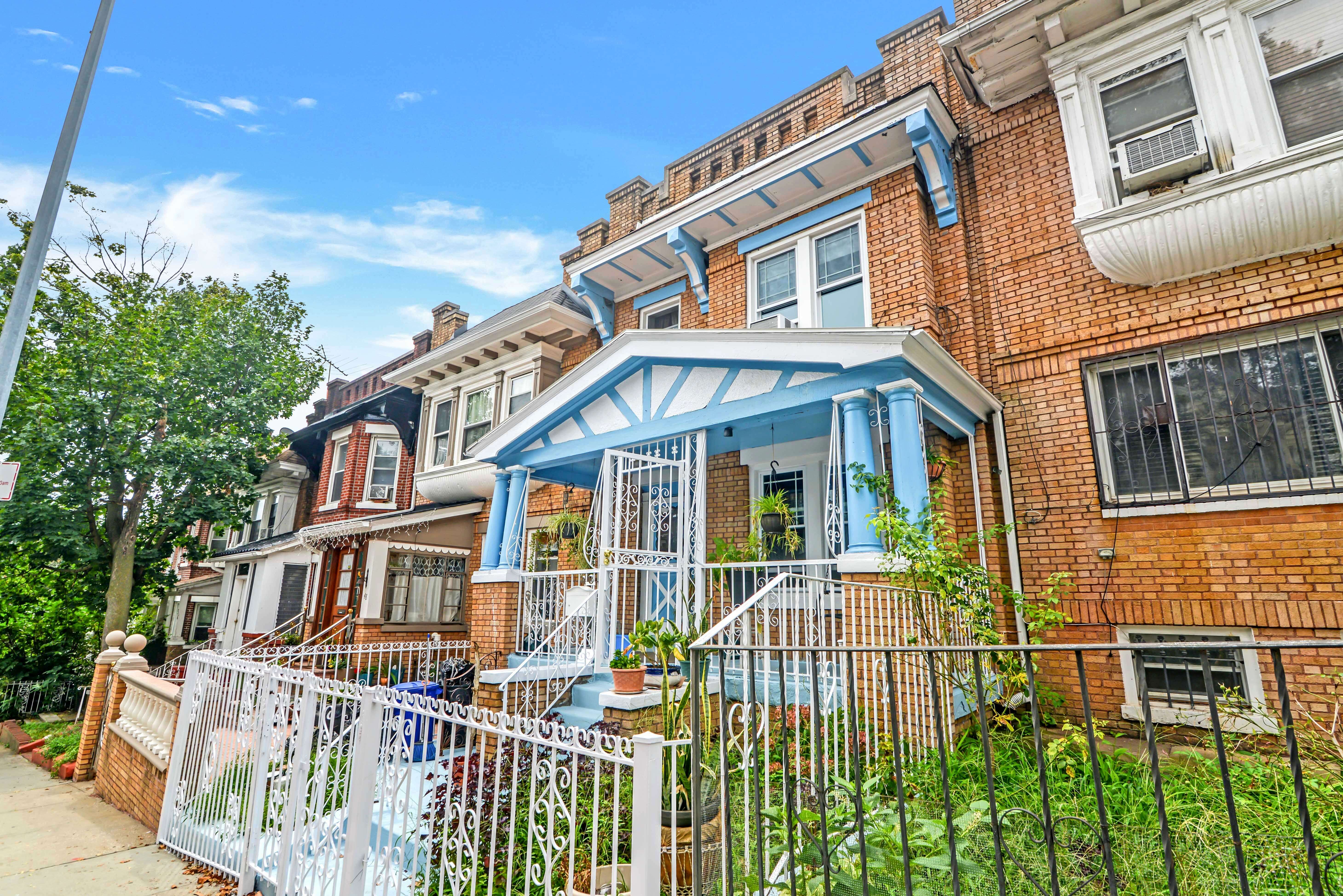 exterior of 46 hendrix street brooklyn