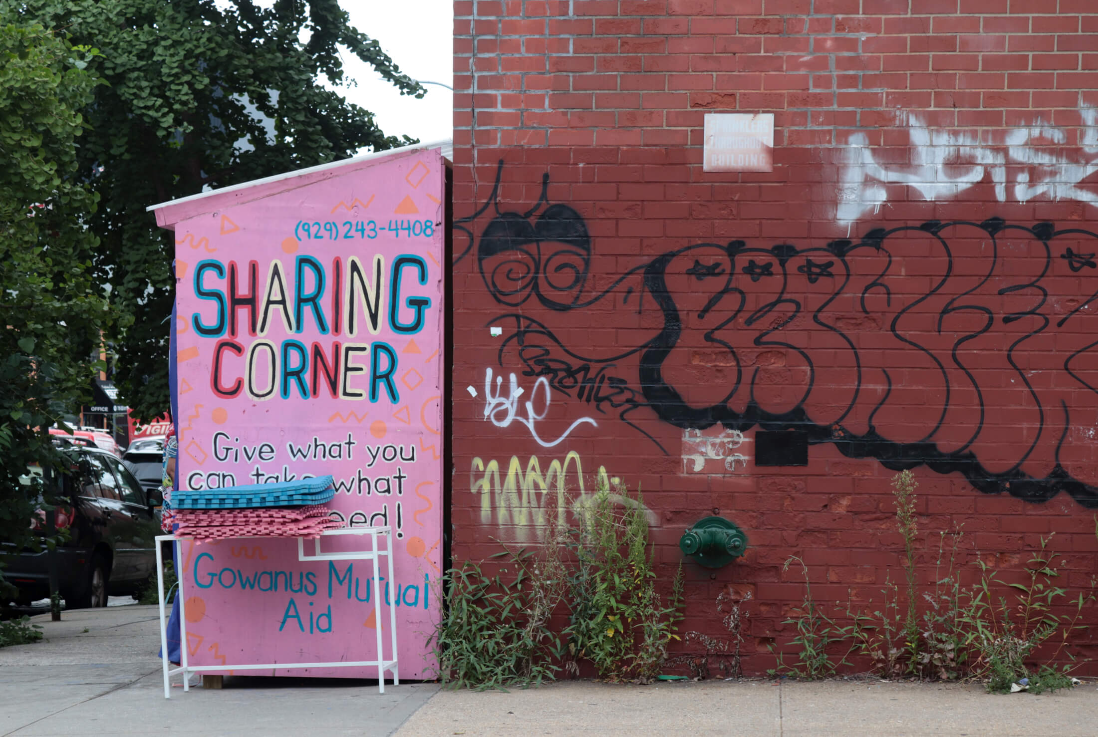 Mutual Aid sharing corner in gowanus brooklyn