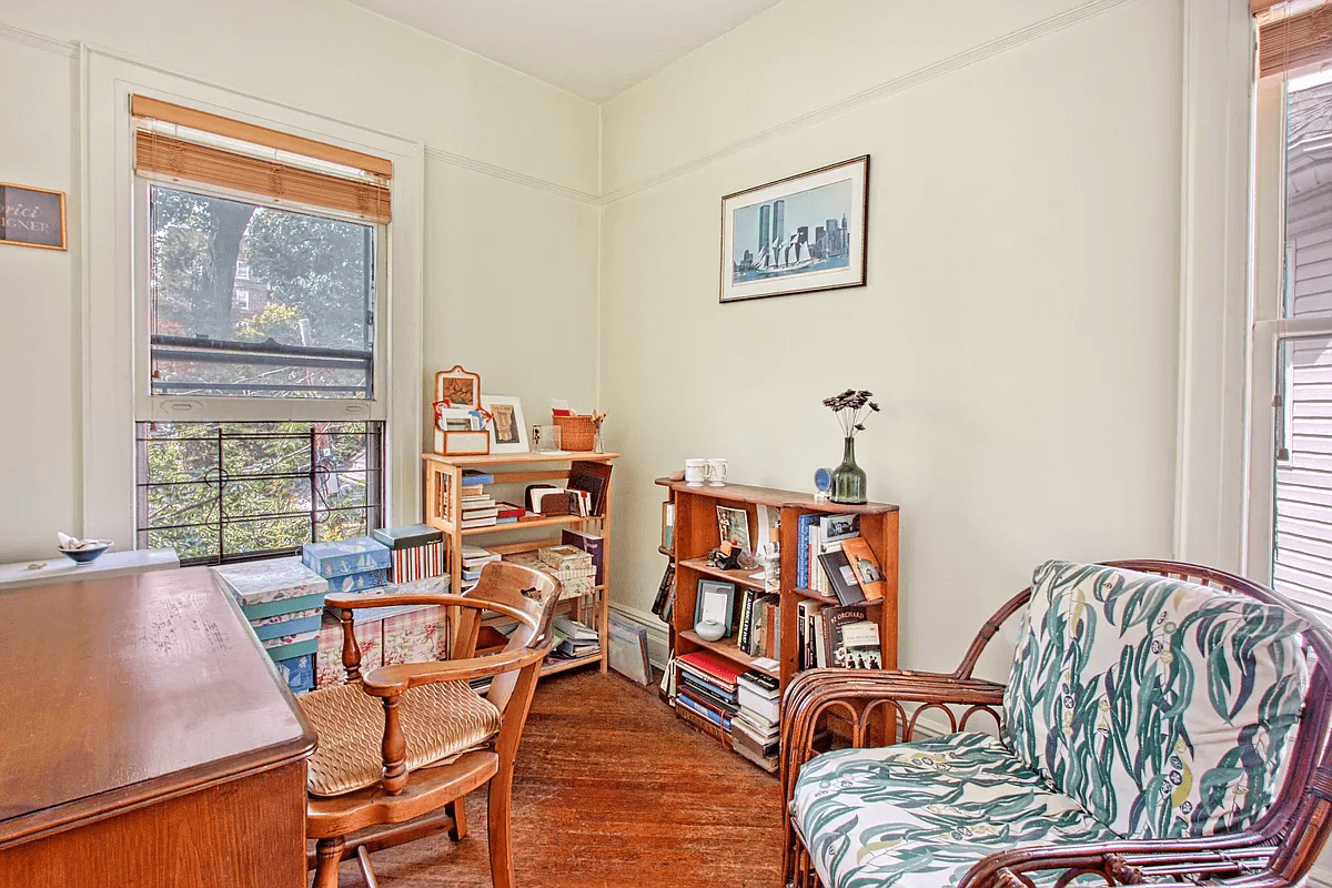 interior of 952 east 18th street brooklyn