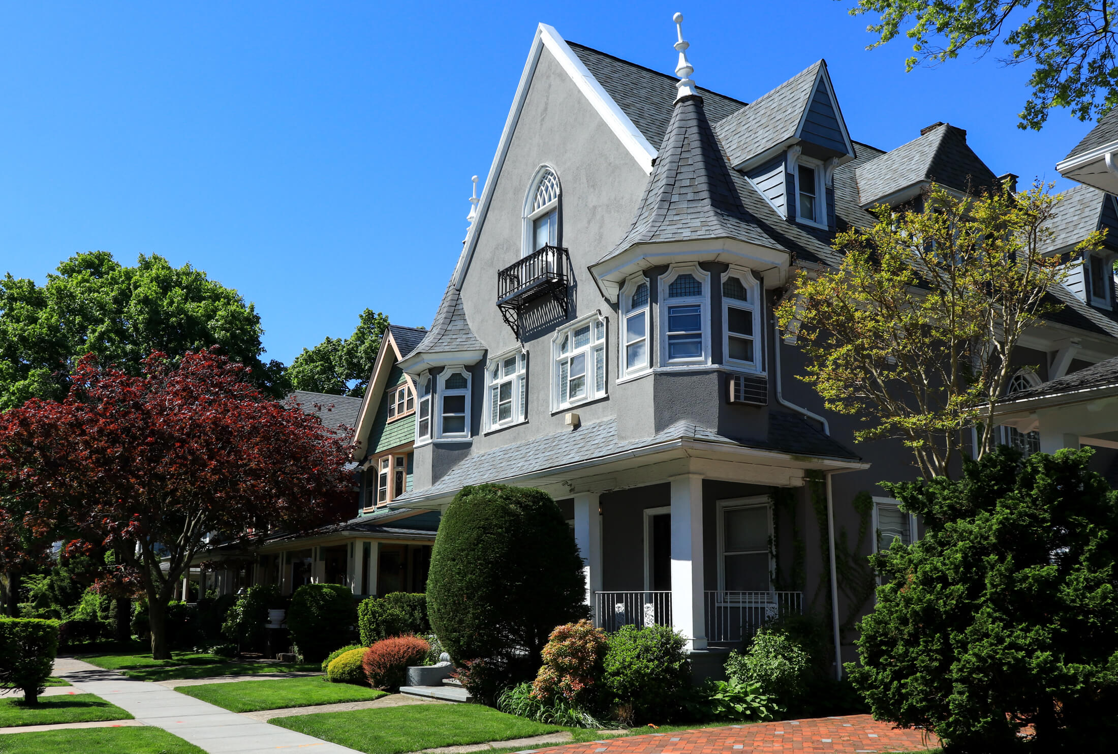 streetscape in prospect park south brooklyn